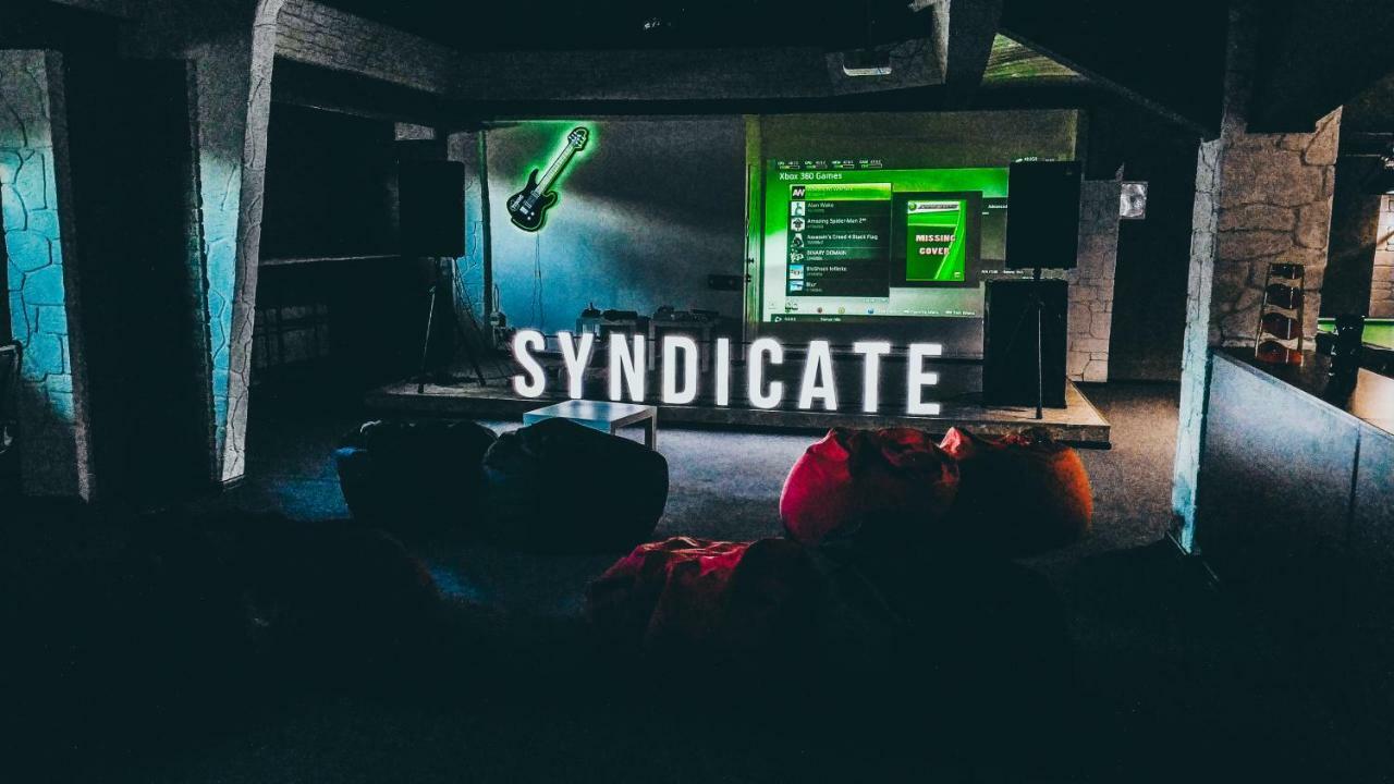 Syndicate, Готельно-Розважальний Комплекс Tjerkasy Exteriör bild